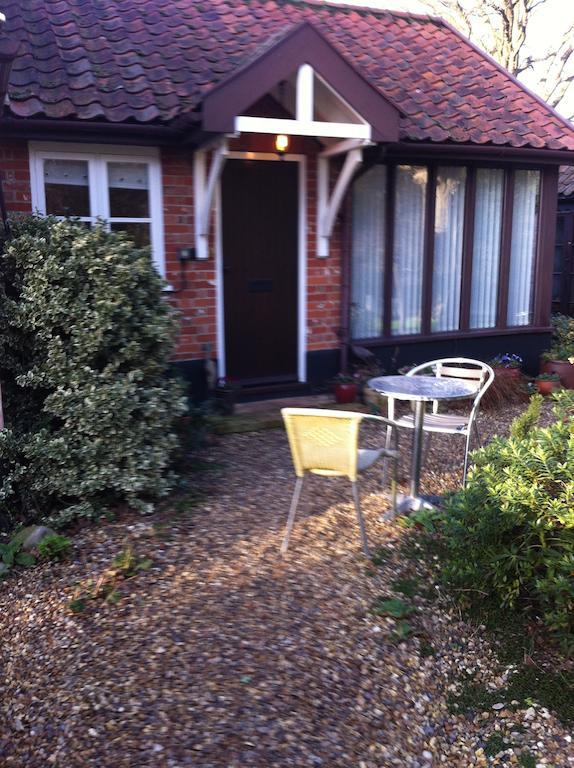 Thatched Farm Bed And Breakfast Woodbridge Esterno foto