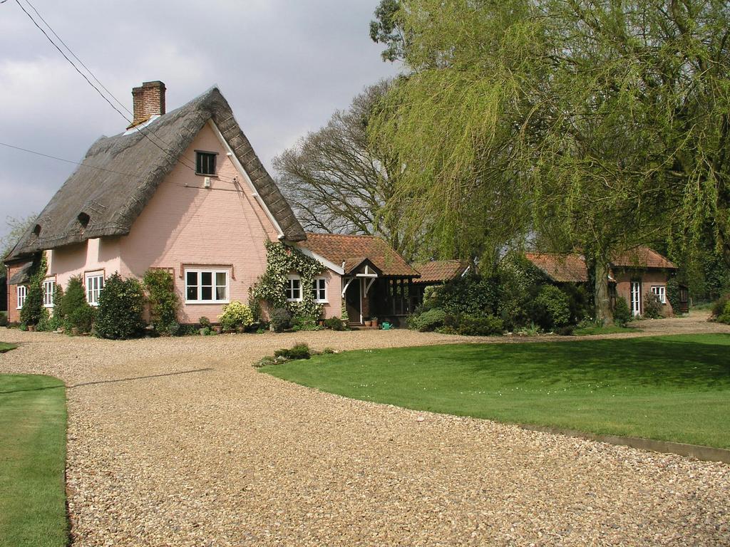 Thatched Farm Bed And Breakfast Woodbridge Esterno foto